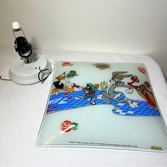 Looney Tunes Glass Light Fixture. New. 1995 - Picture 1 of 10